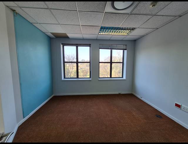 1,277M² OFFICE TO LET IN SANDTON CENTRAL